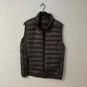 Uniqlo green vest